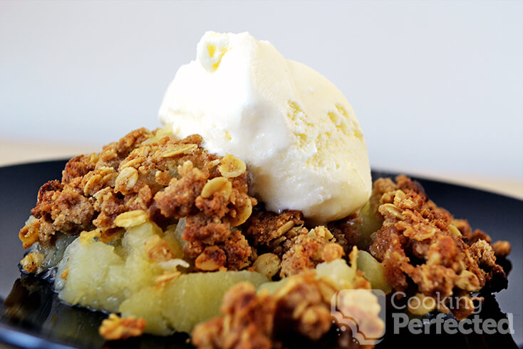 Apple Crumble with Oats