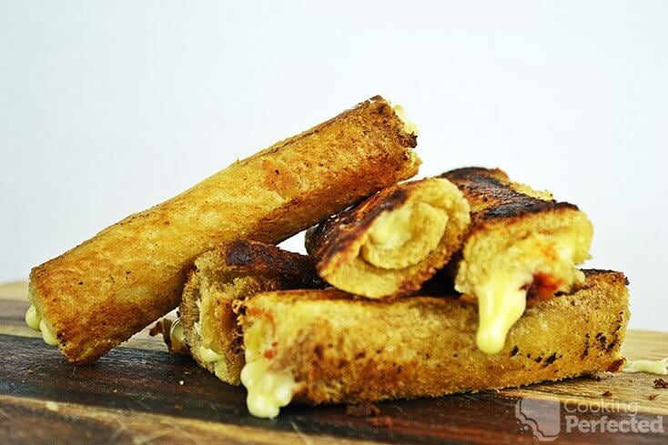 Bread Cheese Sticks