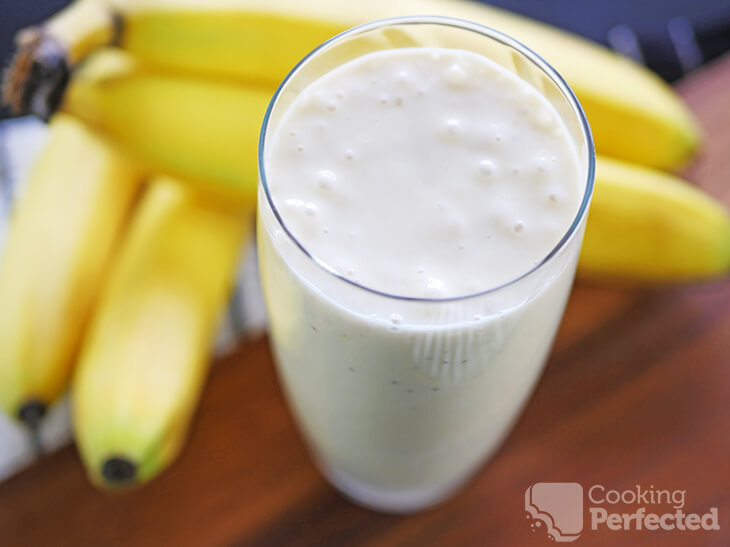 Healthy Banana and Yogurt Smoothie