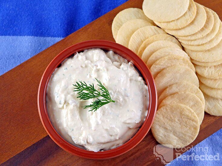 Smoked Salmon Dip with crackers