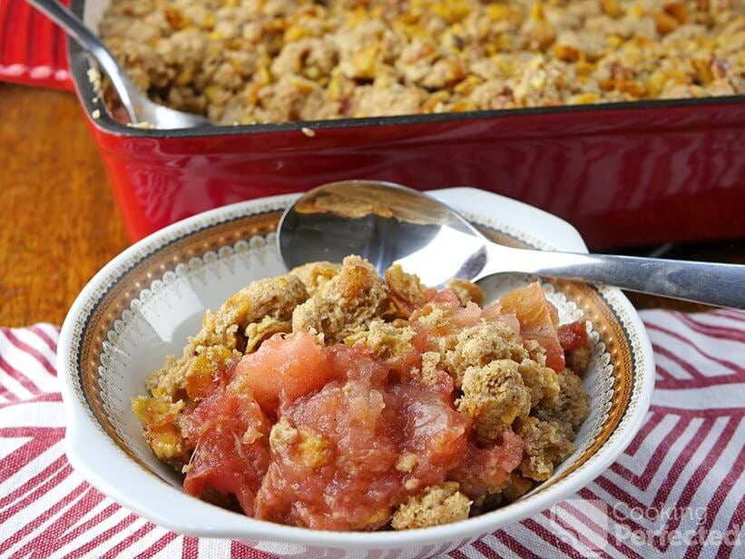 Gluten-Free Apple and Rhubarb Crisp