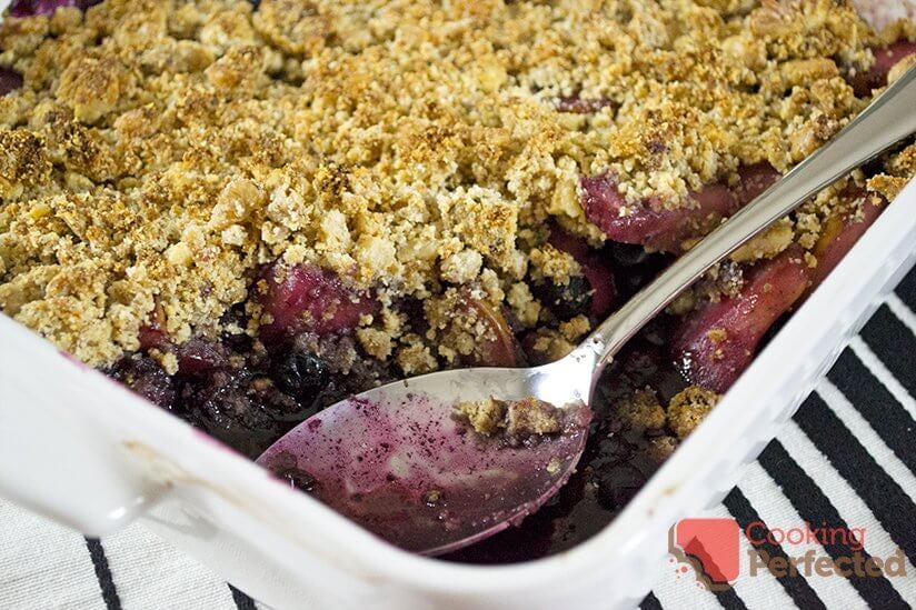 Blueberry and Pear Crisp