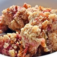 Paleo Rhubarb Crisp