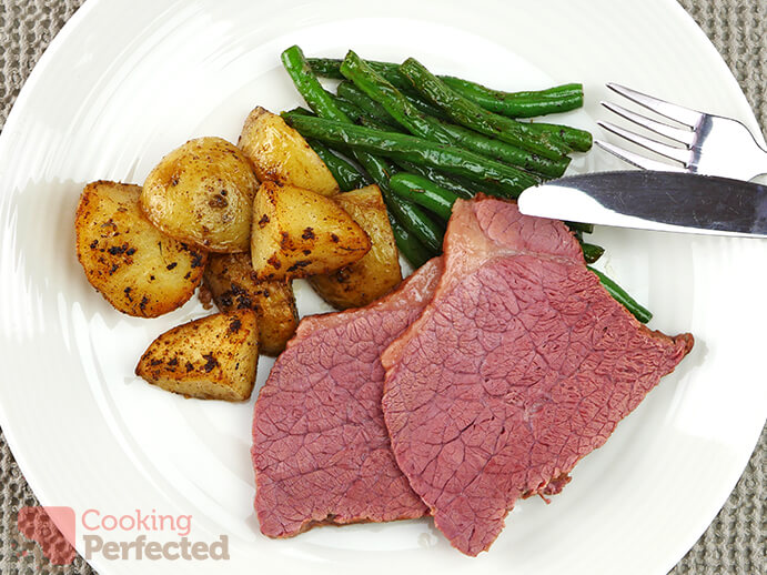 Corned Beef with Potatoes and Green Beans