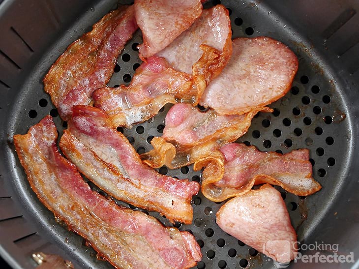 Bacon cooking in the Air Fryer