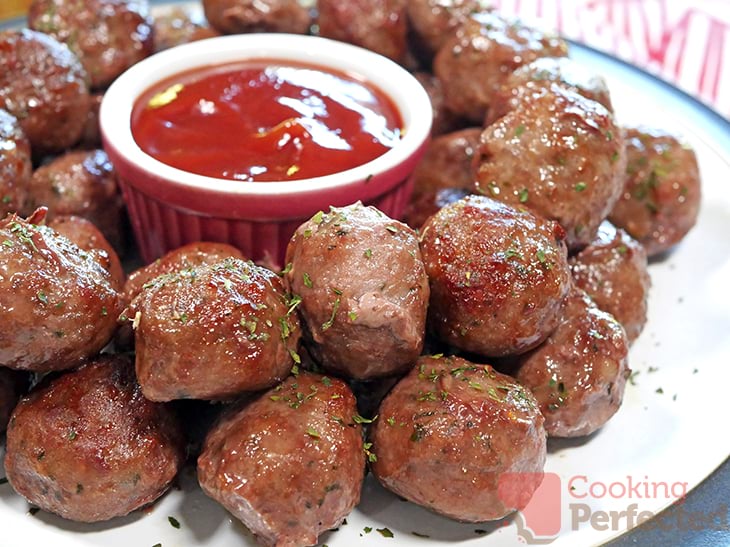 Cooked Frozen Meatballs from out of the Air Fryer