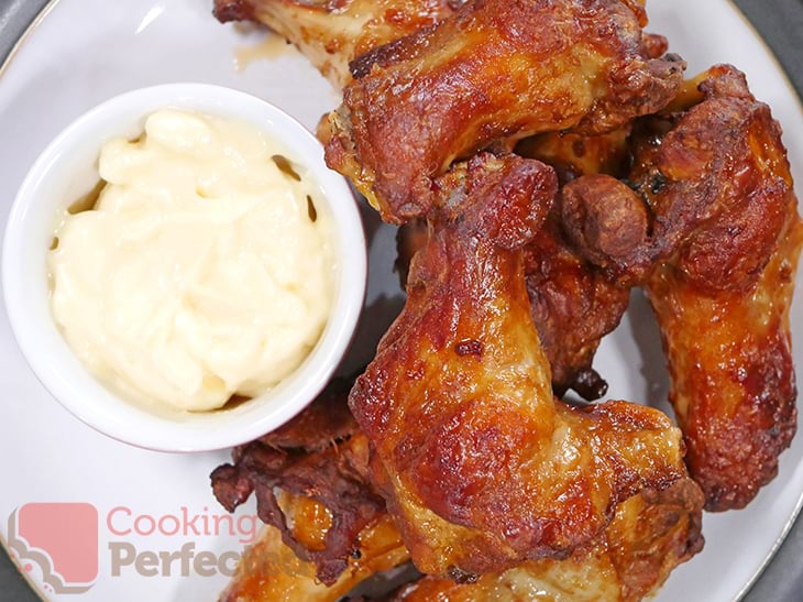 Chicken Wings served with Mayonnaise