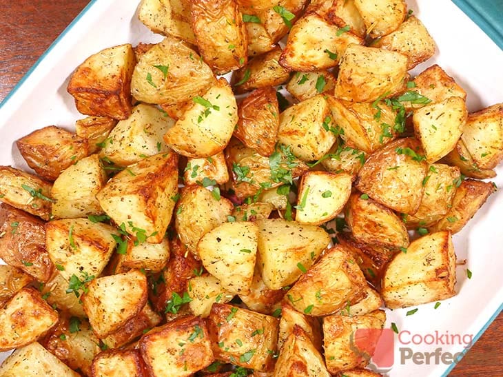 Simple Air Fryer Roast Potatoes – Curly's Cooking