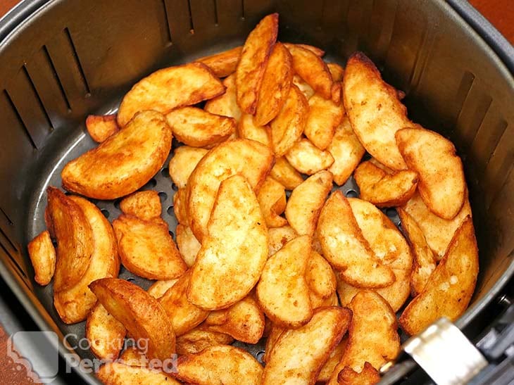 Frozen Potato Wedges in the Air Fryer